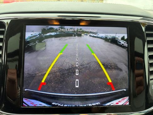 Used 2019 Jeep Grand Cherokee Summit AWD/4WD image 22