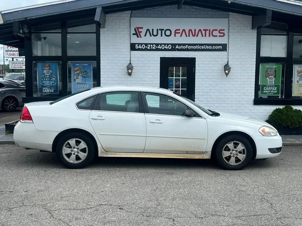 Used 2011 Chevrolet Impala LT FWD image 1