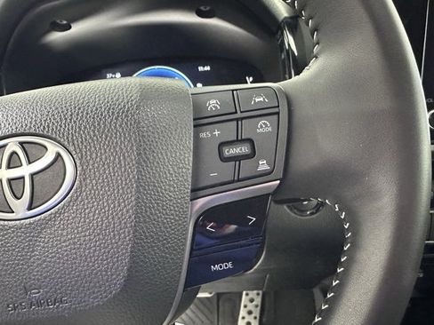 Used 2025 Toyota Camry XSE image 25