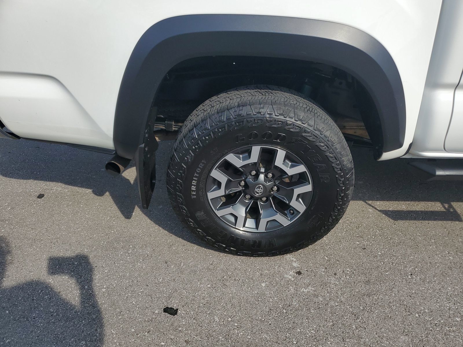 Used 2019 Toyota Tacoma TRD Off-Road AWD/4WD image 6