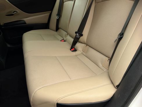 Used 2021 Lexus ES 350 w/ Premium Package FWD image 21