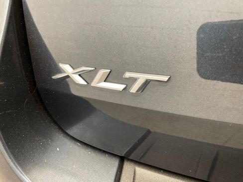 Used 2023 Ford Explorer XLT RWD image 10