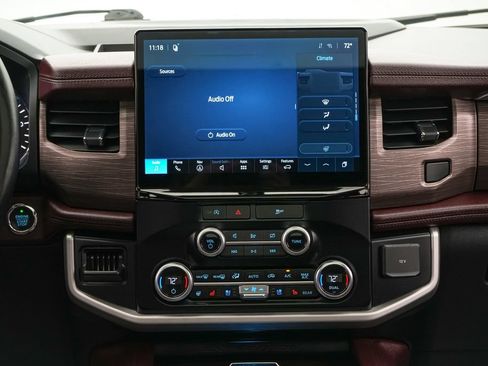 Certified 2024 Ford Expedition Limited AWD/4WD image 15