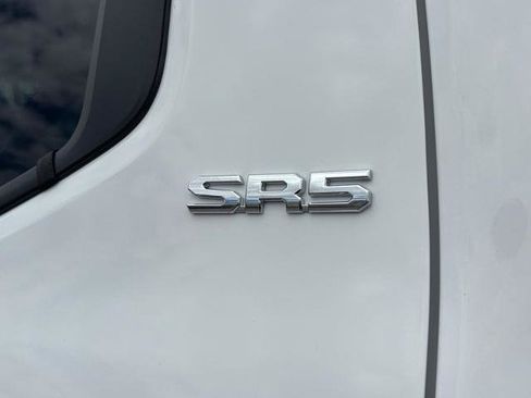 Used 2025 Toyota Tacoma SR5 AWD/4WD image 13
