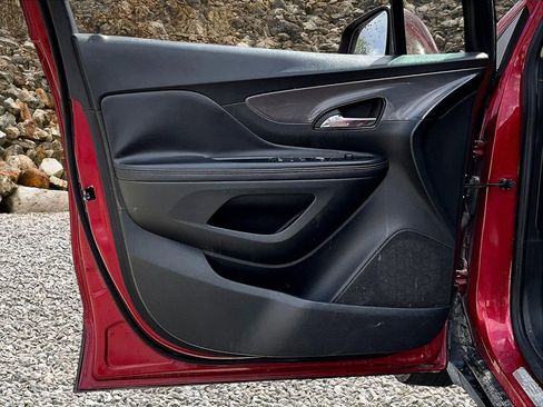 Used 2018 Buick Encore Essence image 19