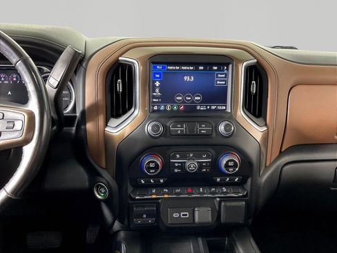 Used 2022 Chevrolet Silverado 3500 High Country w/ Z71 Off-Road Package AWD/4WD image 10