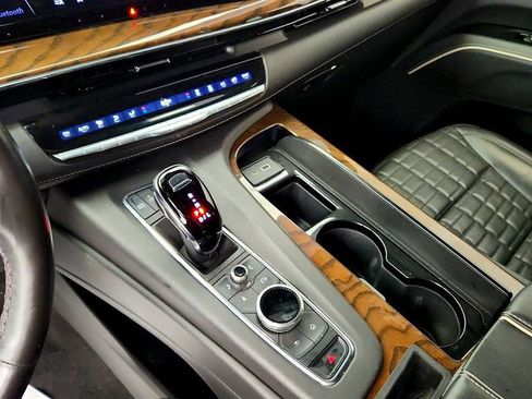 Used 2023 Cadillac Escalade Sport Platinum w/ LPO, ONYX Package AWD/4WD image 16