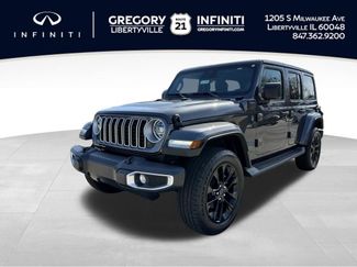 Used 2025 Jeep Wrangler Unlimited Sahara video 1