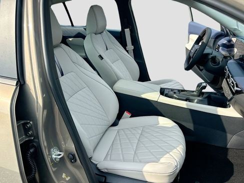 New 2026 Nissan Sentra SL w/ Floor Mat Package FWD image 23