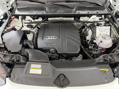 Certified 2022 Audi Q5 2.0T Premium Plus AWD/4WD image 10