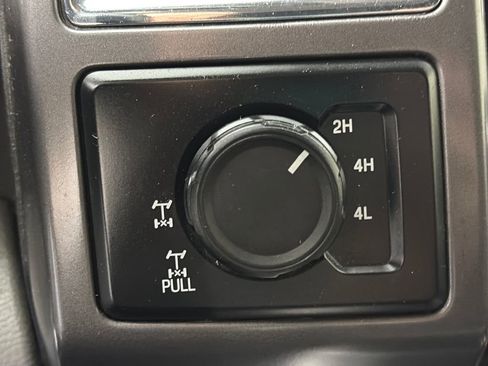 Used 2015 Ford F150 XLT w/ Equipment Group 302A Luxury image 23