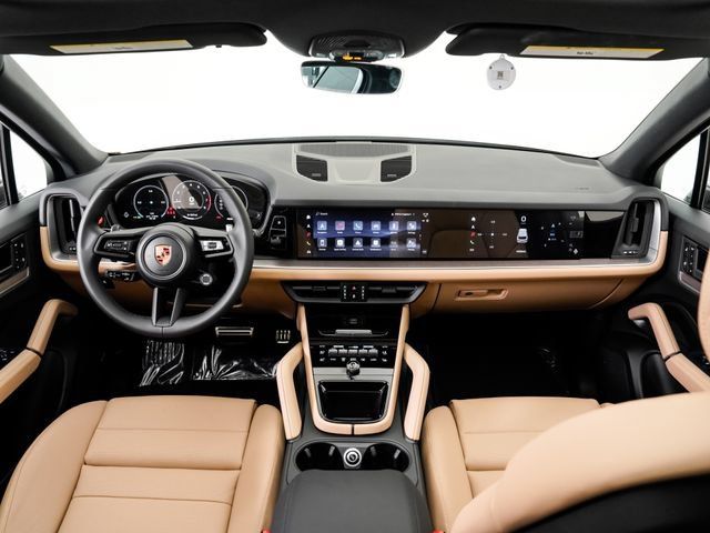 Certified 2026 Porsche Cayenne AWD/4WD image 16