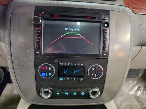Used 2008 GMC Yukon XL SLT w/ SLT Preferred Equipment Group AWD/4WD image 19