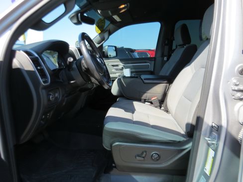 Used 2021 RAM 1500 Big Horn AWD/4WD image 16