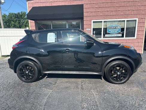 Used 2016 Nissan Juke S FWD image 6