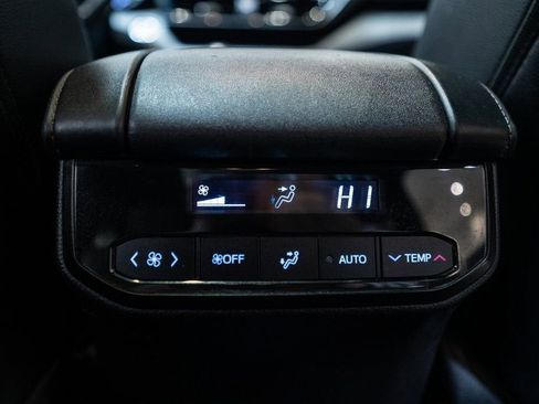 Used 2022 Toyota Highlander XSE image 38