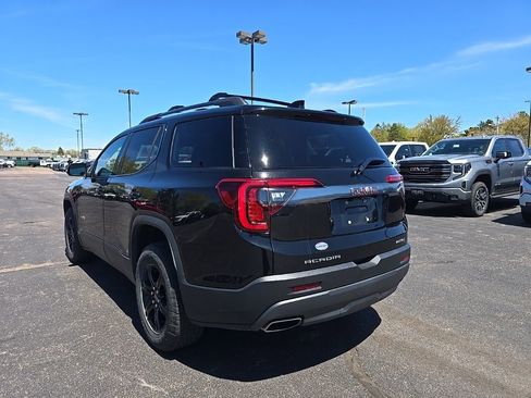 Used 2023 GMC Acadia AT4 w/ Technology Package AWD/4WD image 10