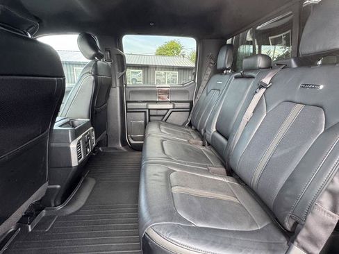 Used 2016 Ford F150 Platinum w/ Equipment Group 701A Luxury AWD/4WD image 20