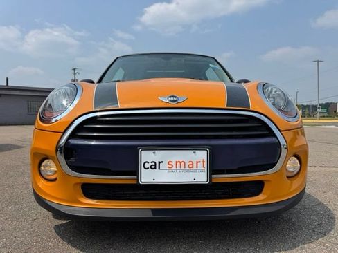 Used 2017 MINI Cooper 2-Door Hardtop FWD image 2
