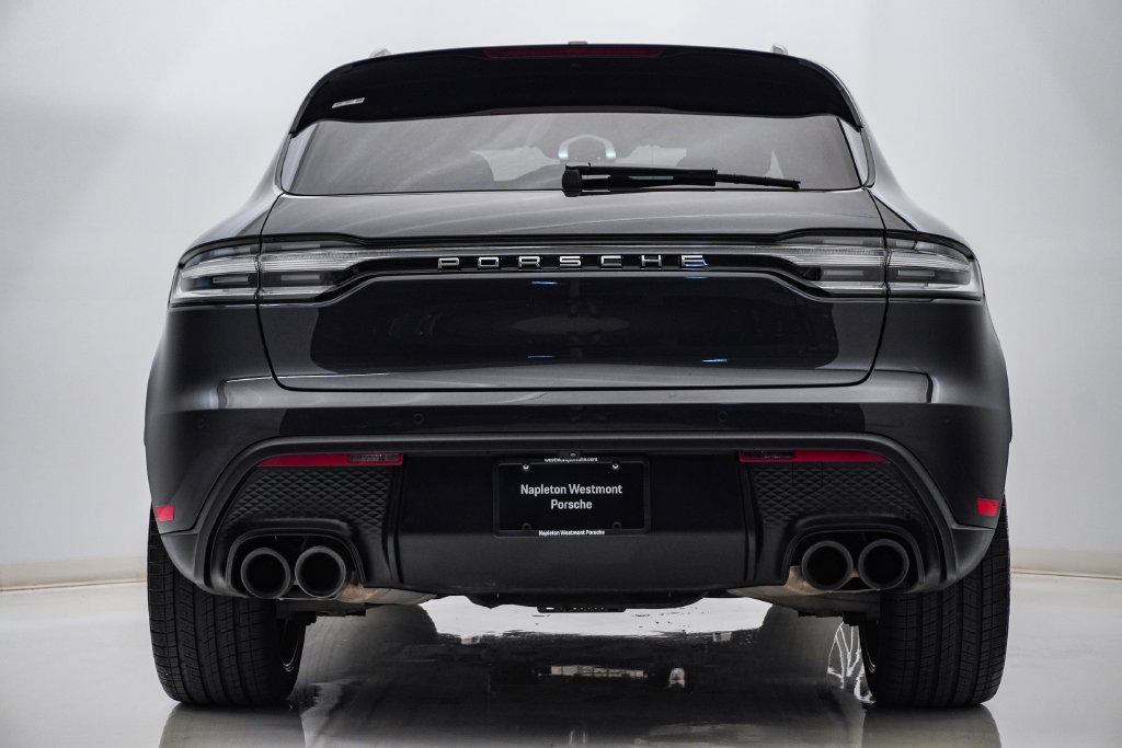 Certified 2026 Porsche Macan AWD/4WD image 10