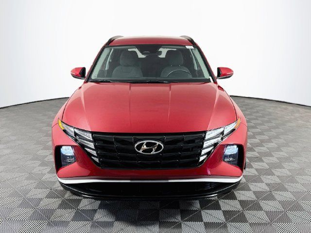 Used 2022 Hyundai Tucson SEL w/ Winter Package AWD/4WD image 2