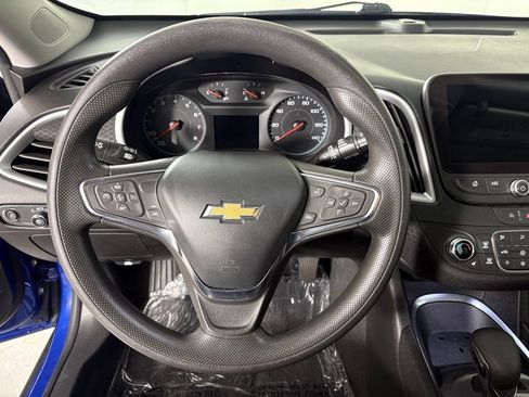 Used 2023 Chevrolet Malibu LT FWD image 27