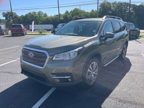 Used 2022 Subaru Ascent Limited AWD/4WD image 3