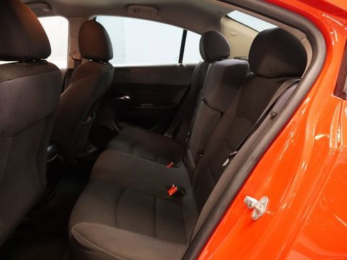 Used 2015 Chevrolet Cruze LT image 24