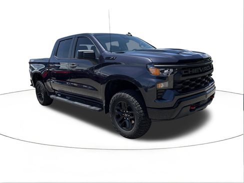 Used 2024 Chevrolet Silverado 1500 Custom Trail Boss w/ LPO, Dark Essentials Package AWD/4WD image 1