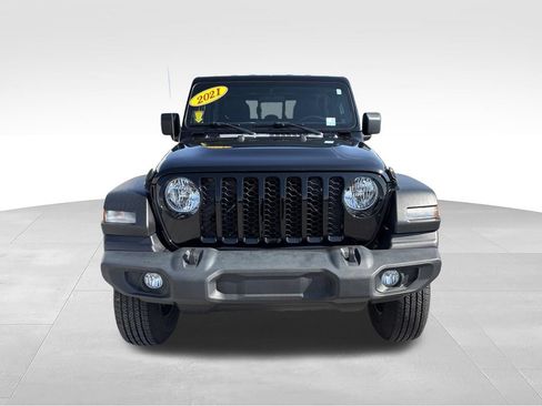 Used 2021 Jeep Gladiator Sport AWD/4WD image 2
