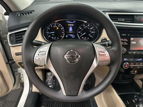 Used 2016 Nissan Rogue SV AWD/4WD image 14