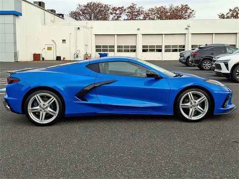 Certified 2025 Chevrolet Corvette Stingray Coupe w/ 1LT image 7