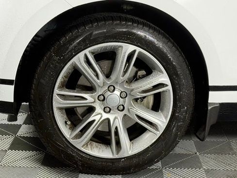 Used 2023 Land Rover Range Rover Velar R-Dynamic S image 25
