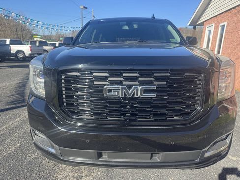 Used 2017 GMC Yukon SLE w/ HD Trailering Package AWD/4WD image 3