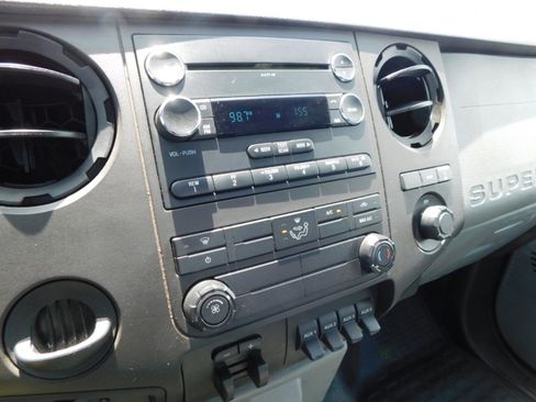 Used 2015 Ford F350 XL w/ Trailer Tow Package image 25