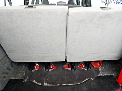 Used 2020 Chevrolet Express 3500 LS RWD image 12