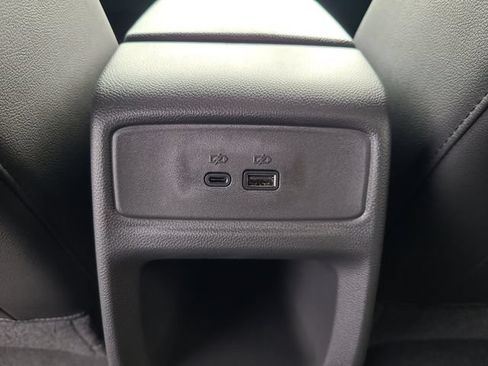 New 2026 Chevrolet Trax LT w/ Midnight Edition FWD image 17