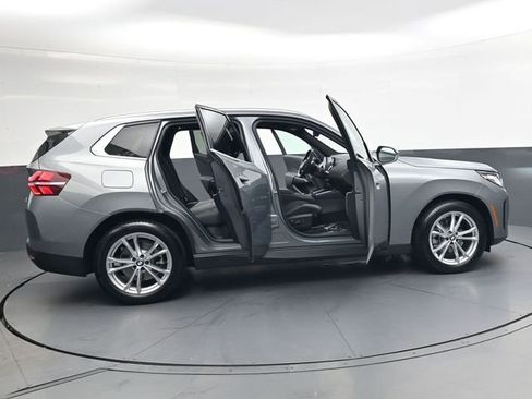 Used 2025 BMW X3 xDrive30i w/ Convenience Package image 38