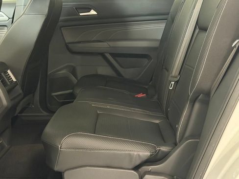Used 2021 Volkswagen Atlas Cross Sport SE AWD/4WD image 22