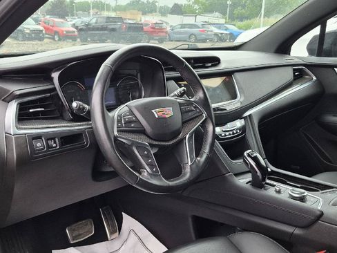 Used 2022 Cadillac XT5 Sportv AWD/4WD image 8