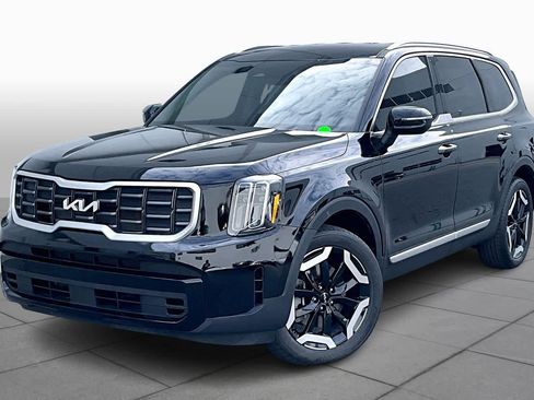 Used 2023 Kia Telluride S image 1