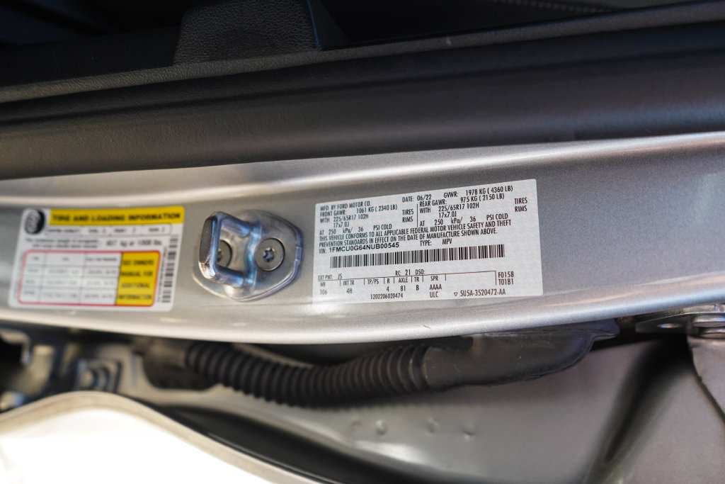 Used 2022 Ford Escape SE FWD image 38