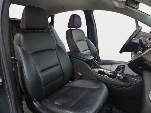 Used 2017 Chevrolet Malibu LT w/ Leather Package image 12