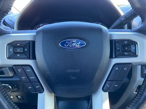 Used 2017 Ford F250 Lariat w/ Lariat Ultimate Package image 29