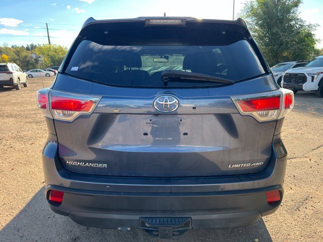Used 2015 Toyota Highlander Limited Platinum AWD/4WD image 4