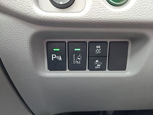 Used 2018 Honda Pilot Touring image 21