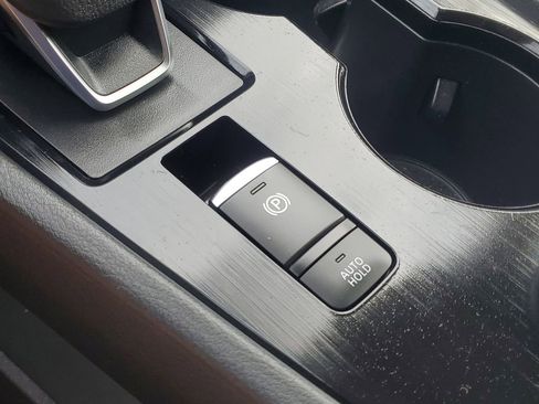 Certified 2023 Nissan Rogue SV AWD/4WD image 31