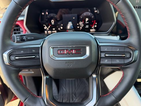 Used 2024 GMC Canyon AT4X image 32