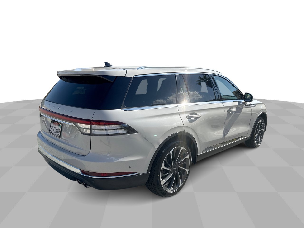 Used 2024 Lincoln Aviator Reserve w/ Equipment Group 201A RWD image 8
