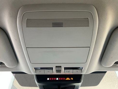 Used 2025 MAZDA CX-90 3.3 Turbo w/ Preferred Package image 17